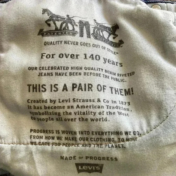 Levis 505 Mid Rise  Straight Leg Medium Wash Denim Jeans 40X30 - Picture 9 of 13